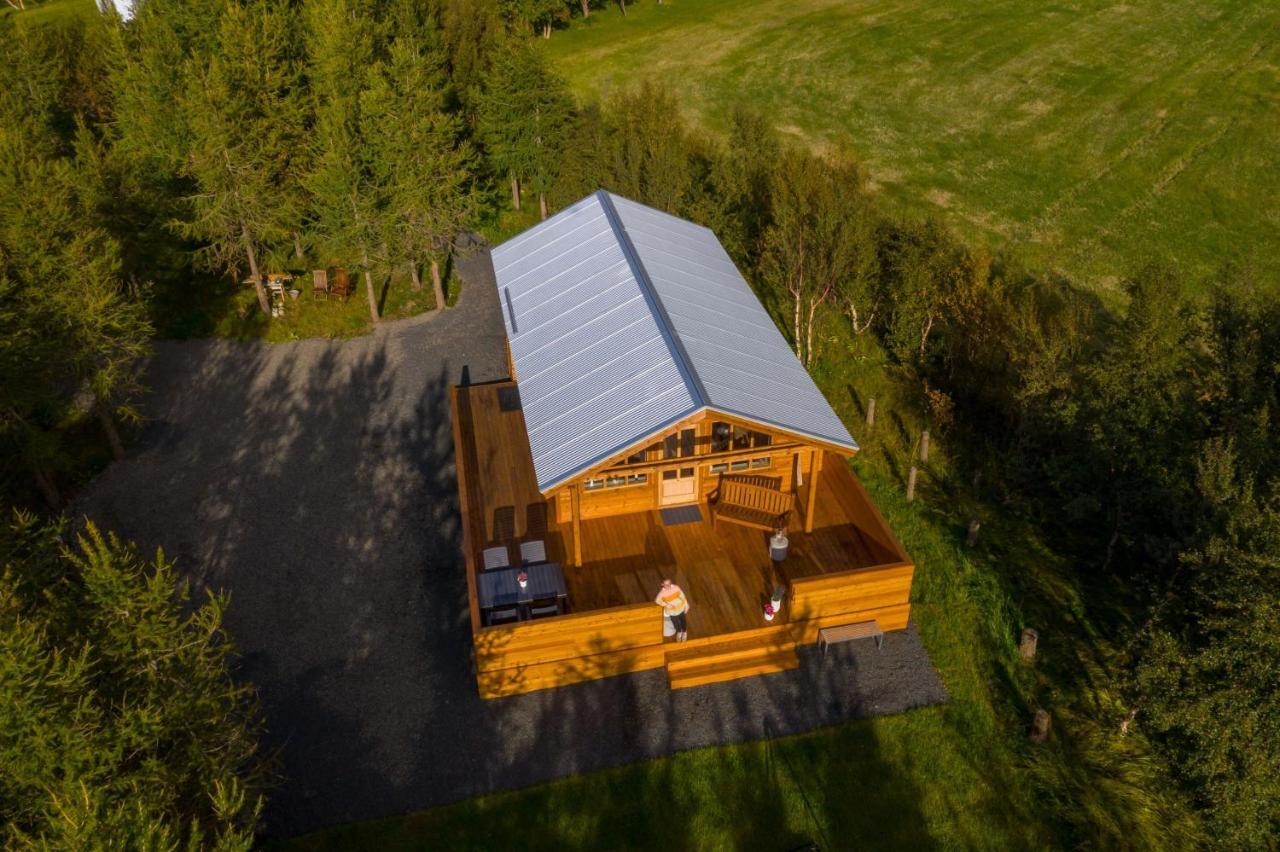 Áshóll guesthouse - farmstay Akureyri Exterior foto